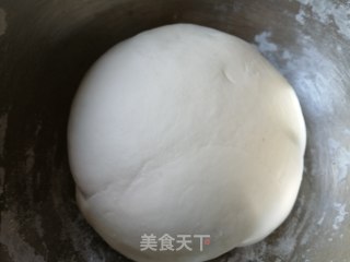 三丁肉包的做法步骤：2