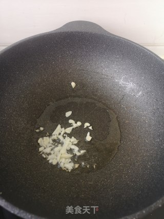 蒜蓉西兰花的做法步骤：3