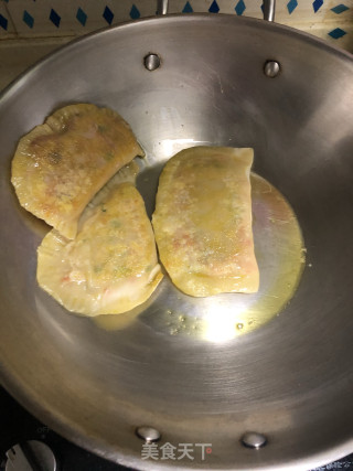 胡萝卜火腿猪肉盒子的做法步骤：6