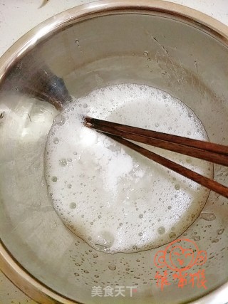 电饭锅版海绵蛋糕的做法步骤：6
