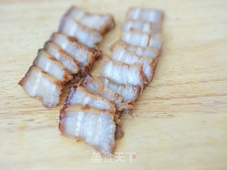回锅肉炒芹菜的做法步骤：4