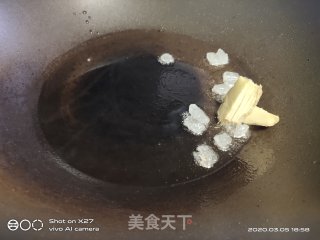 土豆焖牛腩的做法步骤：2