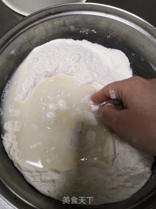 油条的做法步骤：3