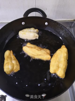 油条的做法步骤：18