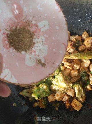 西兰花鸡胸肉焖饭的做法步骤：10