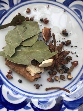 马齿苋菜干扣肉的做法步骤：16