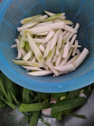 青蒜炒鸭肠的做法步骤：5