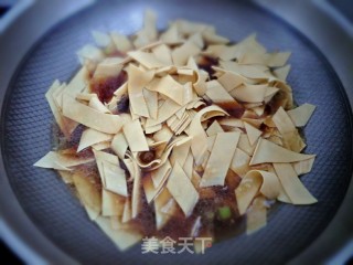 尖椒干豆腐的做法步骤：9
