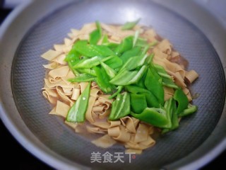 尖椒干豆腐的做法步骤：10