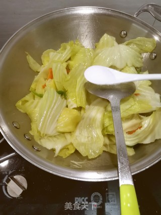 清炒手撕包菜的做法步骤：5