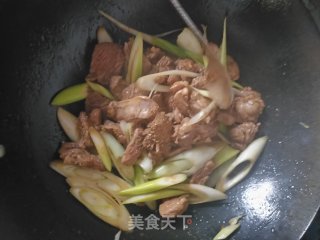 葱爆羊肉的做法步骤：6