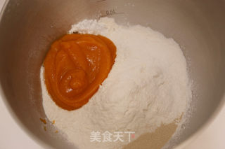 南瓜馒头--新手也可以做出光滑的馒头来的做法步骤：4
