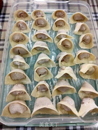 猪肉鲜虾馄饨的做法步骤：11