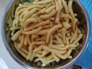 炸鸡蛋条的做法步骤：5