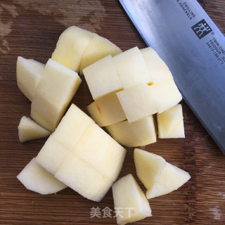 哈密瓜拌苹果的做法步骤：4
