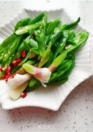 炒香肠的做法步骤：2