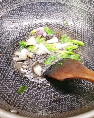炒香肠的做法步骤：5