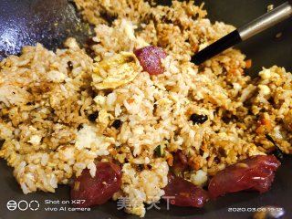 鸡蛋香肠炒饭的做法步骤：9