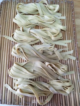 南瓜????面条????的做法步骤：4