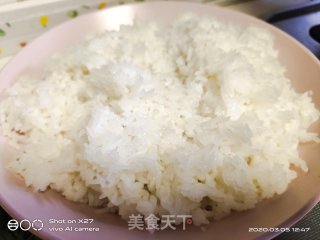 胡萝卜芹菜炒饭的做法步骤：2