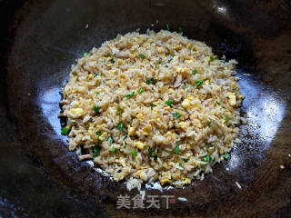 榨菜肉末蛋炒饭的做法步骤：7