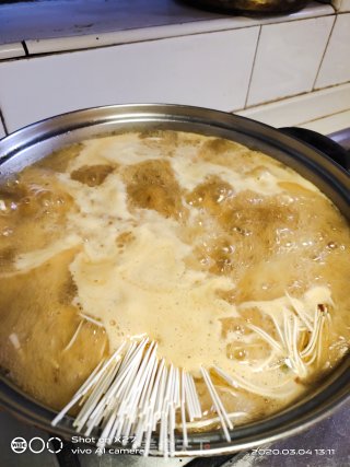 鸭肉青菜面的做法步骤：2