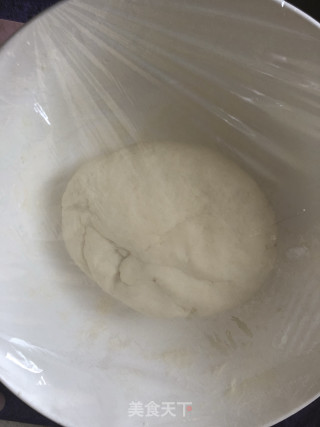 葱花饼的做法步骤：2