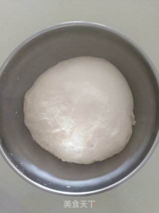 月牙肉松面包的做法步骤：5