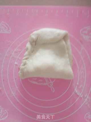 月牙肉松面包的做法步骤：10