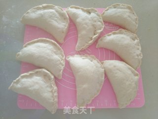月牙肉松面包的做法步骤：13