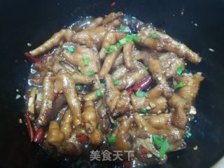 红烧鸡爪的做法步骤：11