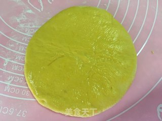 南瓜荷叶饼的做法步骤：7