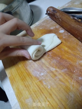 玫瑰形????花馒头的做法步骤：3