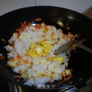 什锦炒饭的做法步骤：4