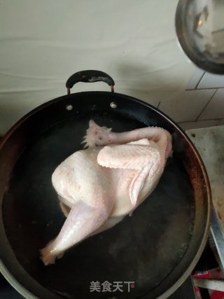 白切鸡的做法步骤：2