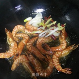 油焖黑虎虾的做法步骤：7