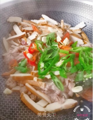 小炒豆干的做法步骤：5