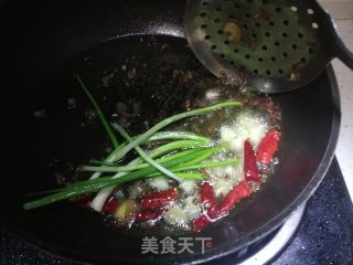 香辣牛蛙的做法步骤：6