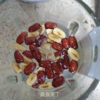 银耳花生红枣米糊的做法步骤：3
