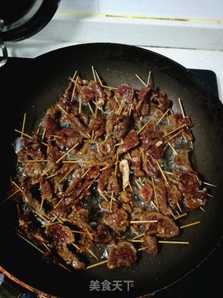 牙签羊肉的做法步骤：2