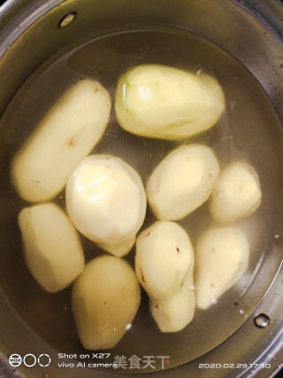 土豆酸奶泥的做法步骤：2