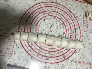 花卷的做法步骤：9