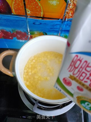 牛奶玉米片的做法步骤：4