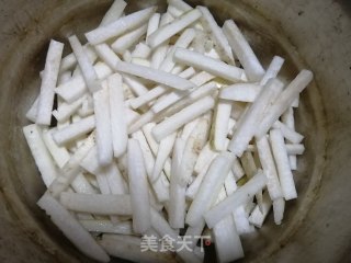 晒萝卜干的做法步骤：2