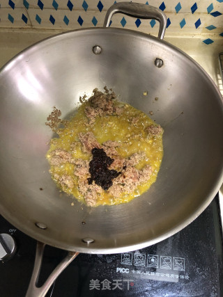 牛肉韭黄炒笋丝的做法步骤：5