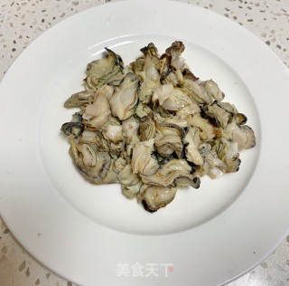 生蚝炒蛋的做法步骤：2