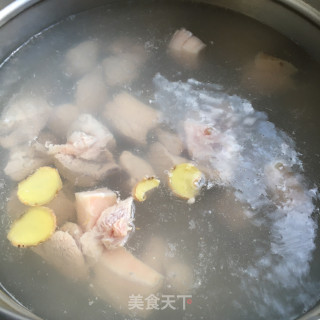 剁椒烧肉炖土豆的做法步骤：4