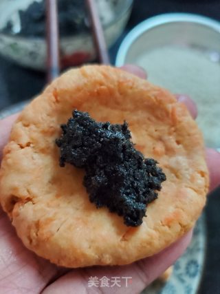 黑芝麻馅红薯饼的做法步骤：4