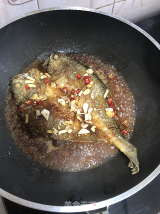 红烧黄花鱼的做法步骤：8