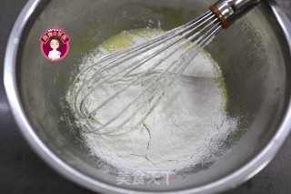 芋泥戚风蛋糕卷的做法步骤：4